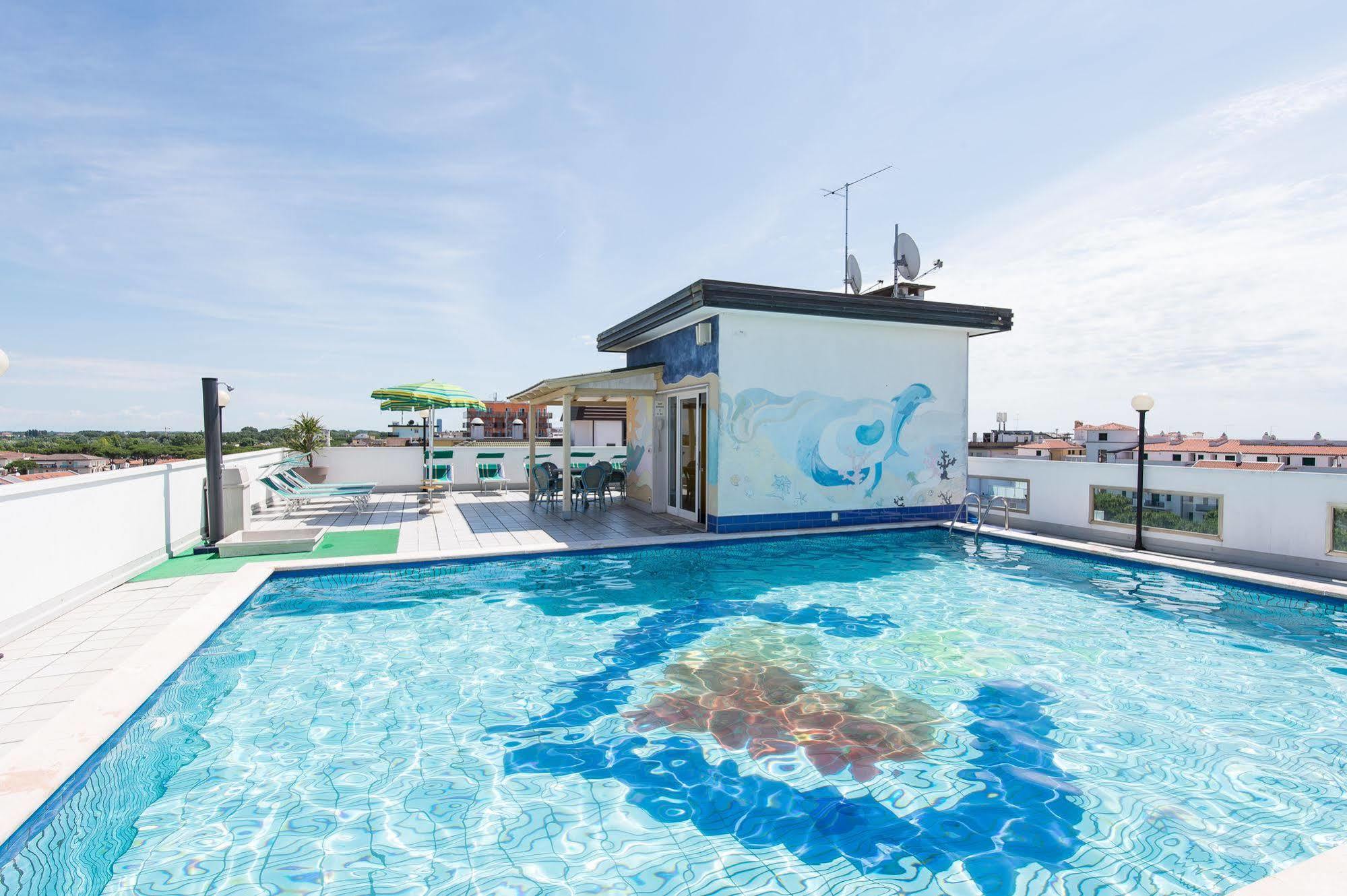 Hotel Christian Lido di Jesolo Esterno foto
